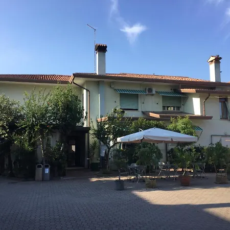 בית הארחה Manfre Vedelago (Treviso)